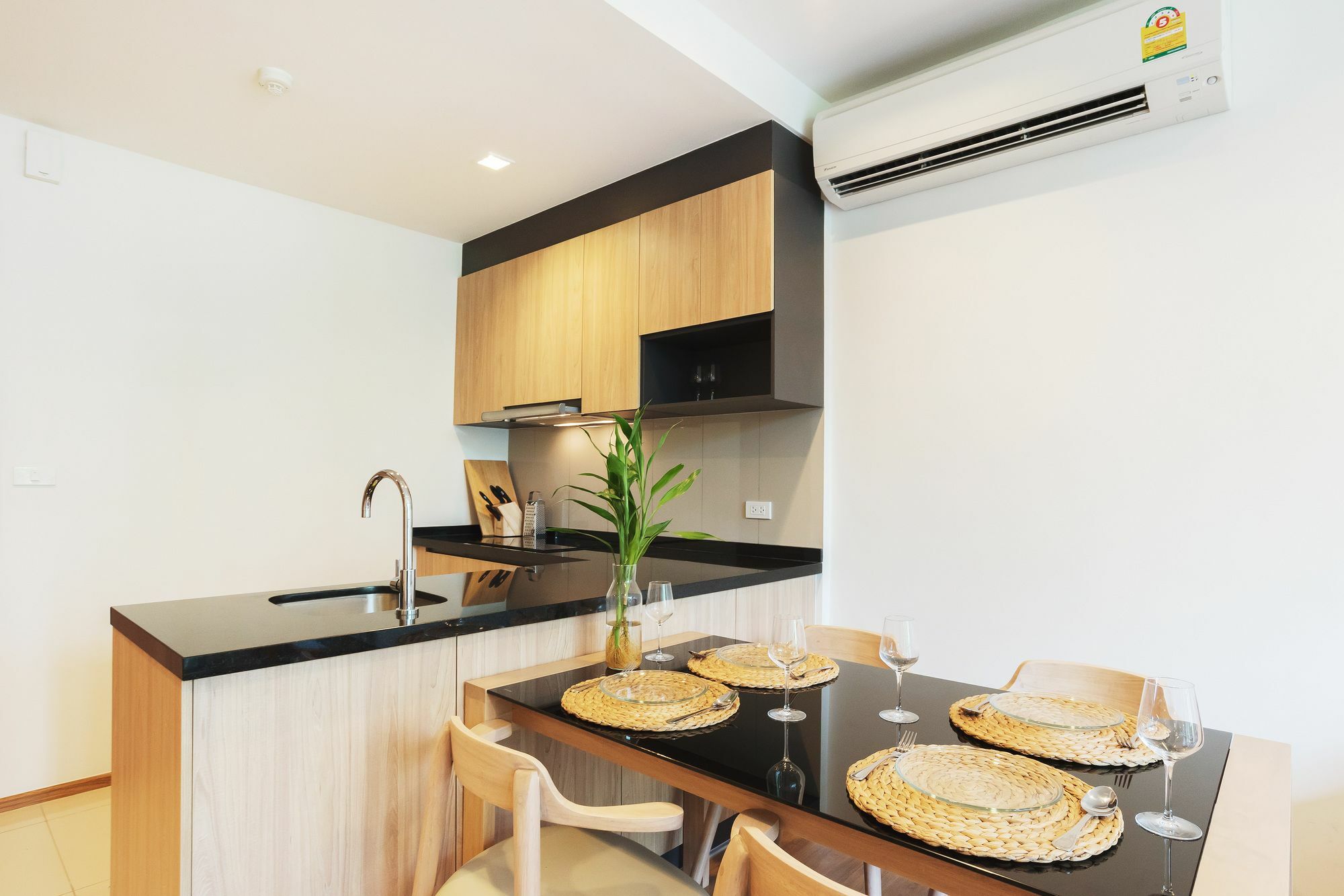 Hasu Haus By Favstay Bangkok Luaran gambar